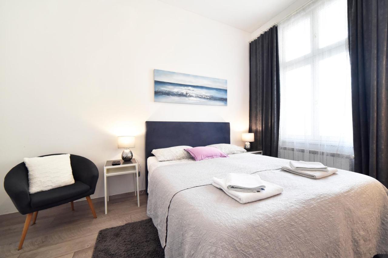 Deluxe Apartments Ria Zagreb Buitenkant foto