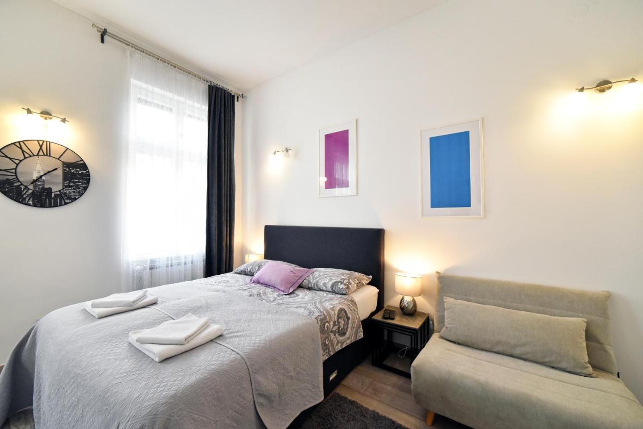 Deluxe Apartments Ria Zagreb Buitenkant foto