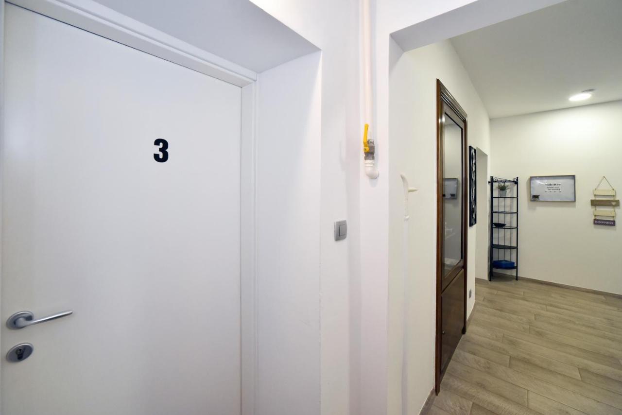 Deluxe Apartments Ria Zagreb Buitenkant foto