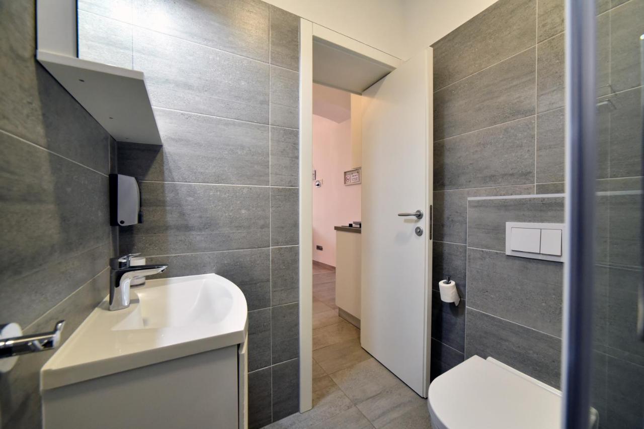 Deluxe Apartments Ria Zagreb Buitenkant foto